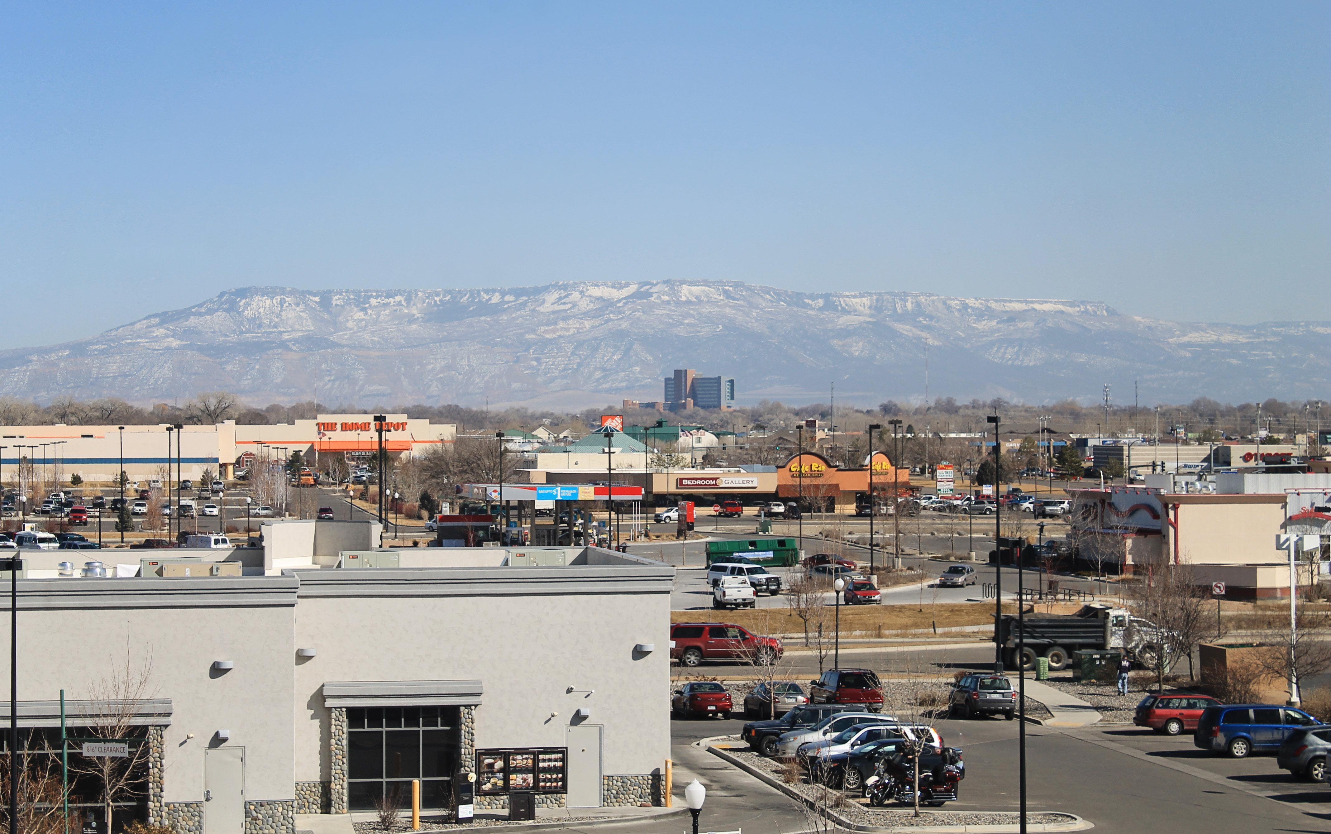 Holiday Inn Express Hotel & Suites Grand Junction By Ihg Exteriör bild