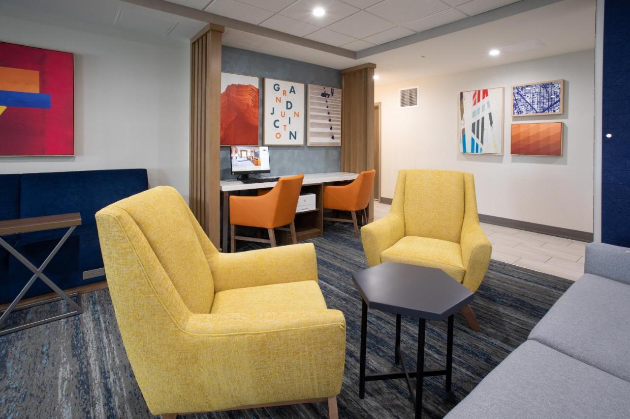 Holiday Inn Express Hotel & Suites Grand Junction By Ihg Exteriör bild